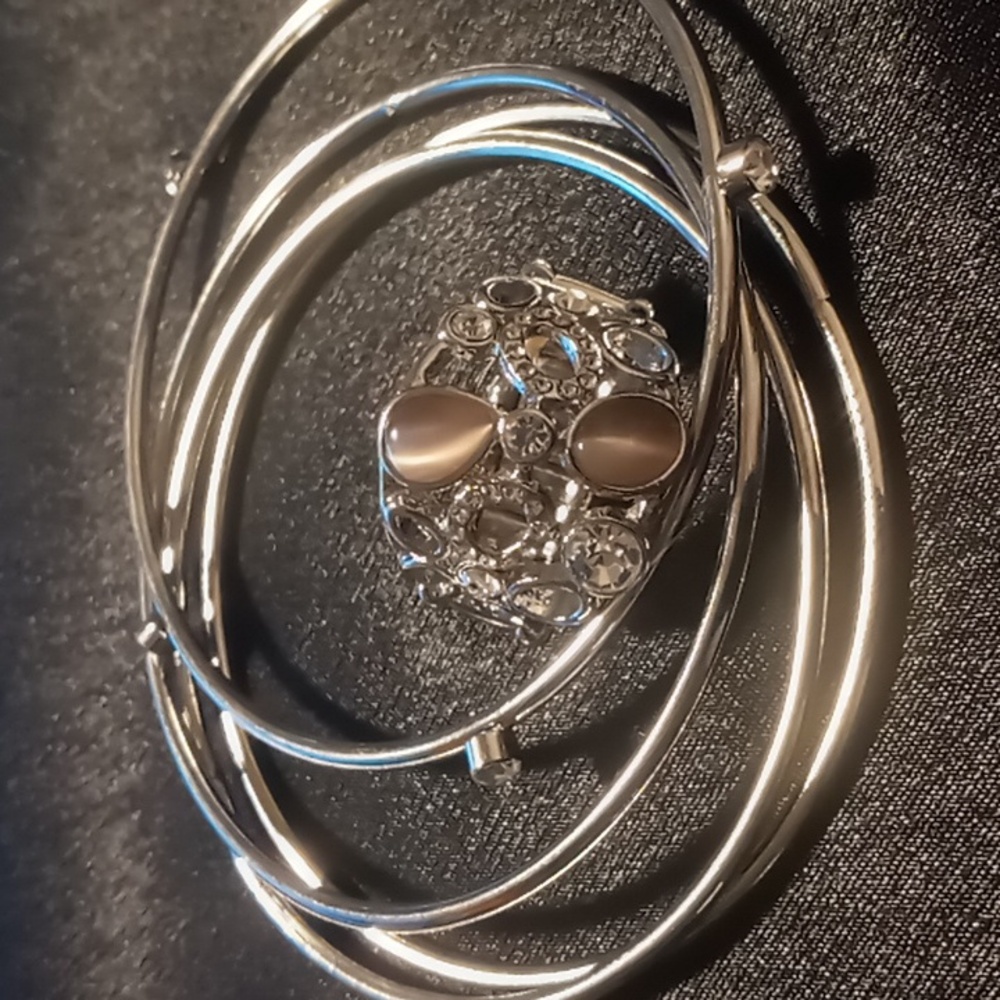 1 pink expandable ring & 4 bangles nwt